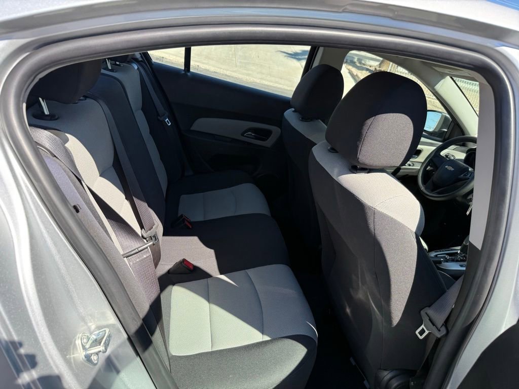 Used 2016 Chevrolet Cruze LS image 12