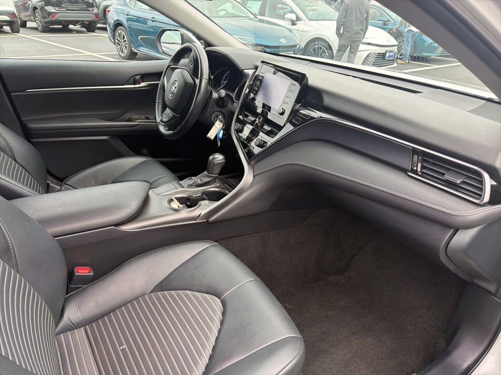 Certified 2024 Toyota Camry SE FWD image 9