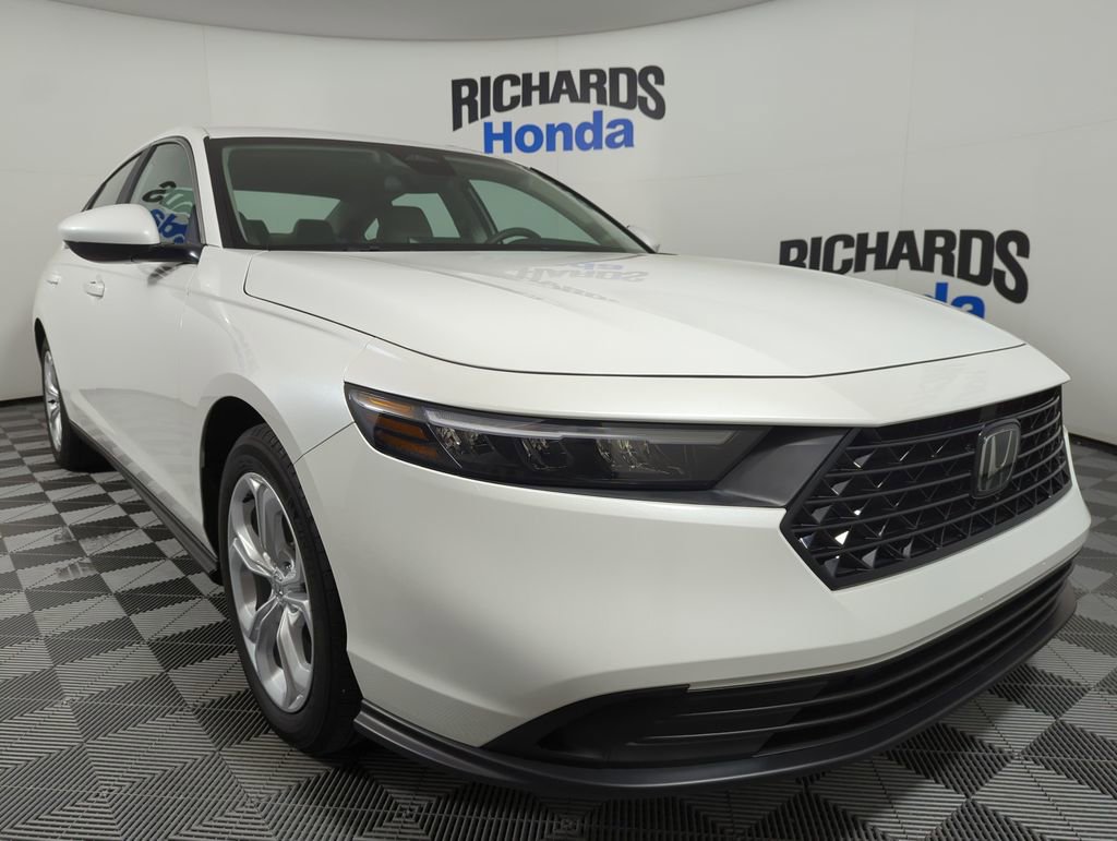 Certified 2025 Honda Accord LX image 7