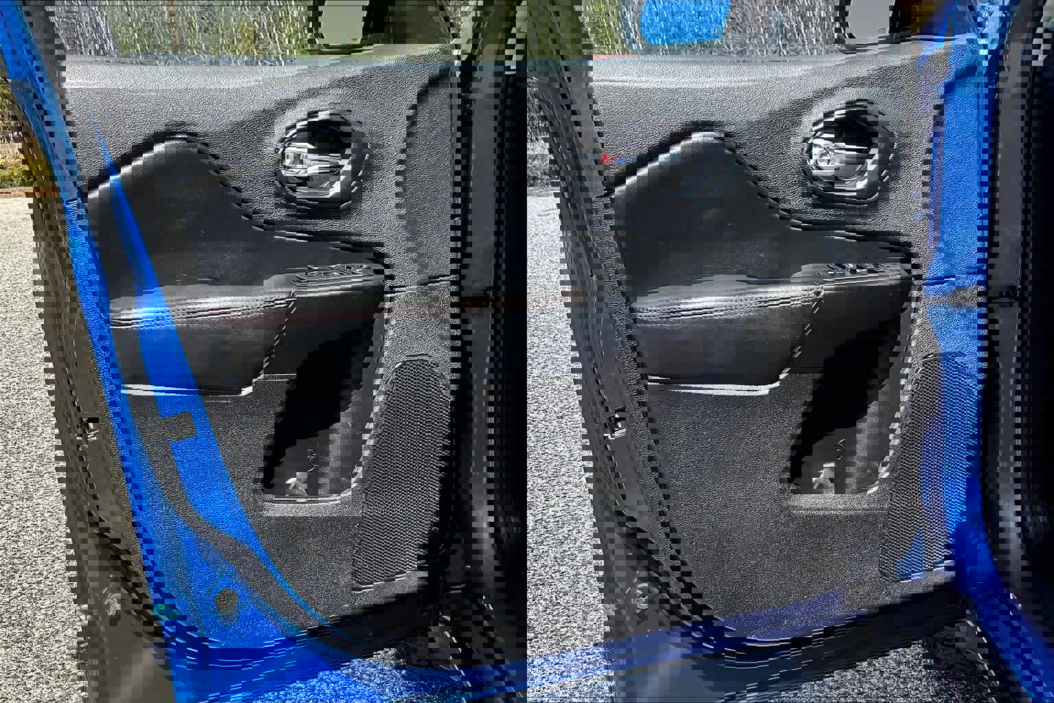 Used 2019 Jeep Cherokee Trailhawk AWD/4WD image 22