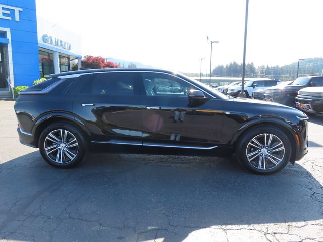Used 2024 Cadillac Lyriq Luxury RWD image 9