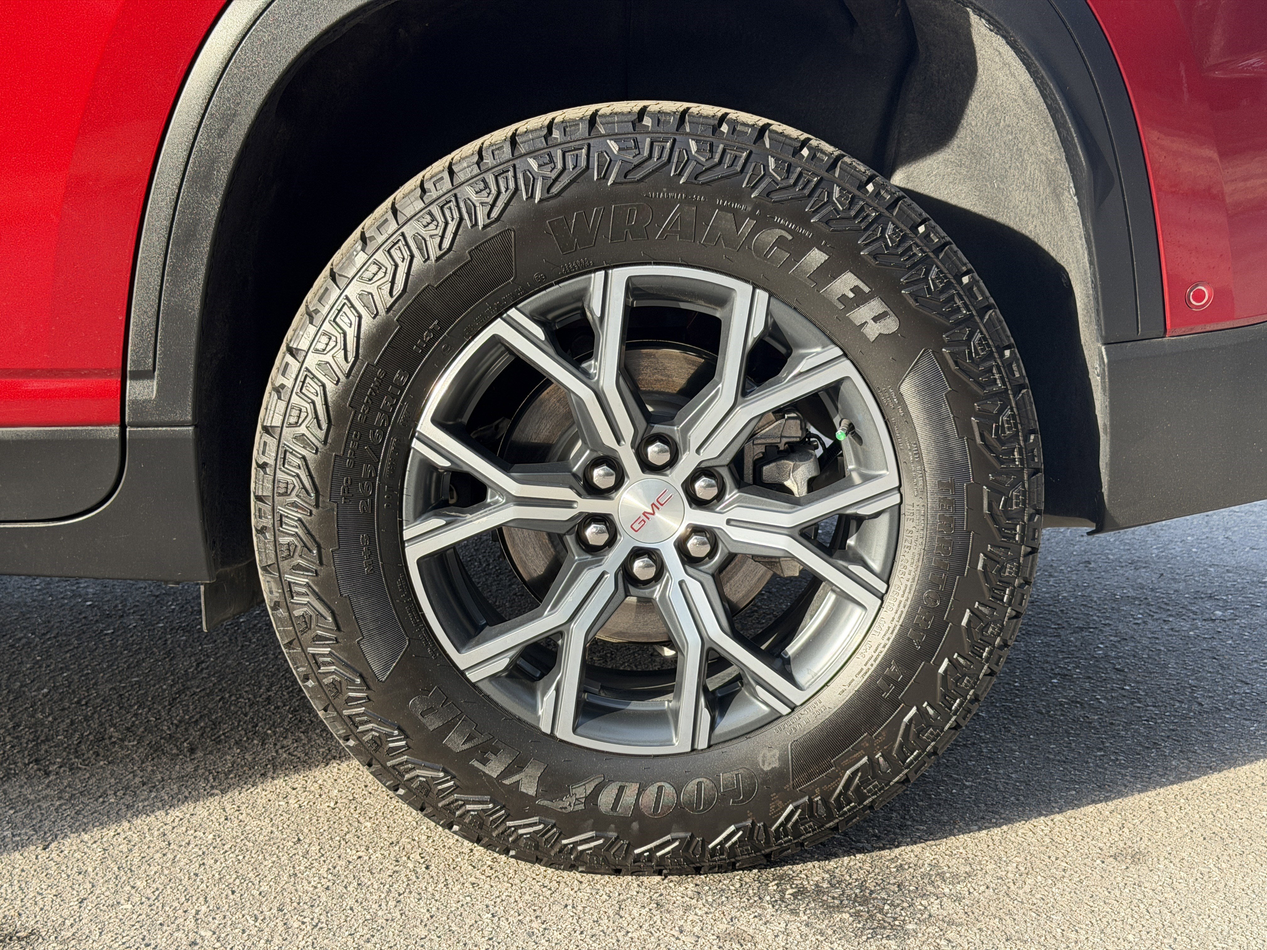 Used 2024 GMC Acadia AT4 w/ Super Cruise Package image 11