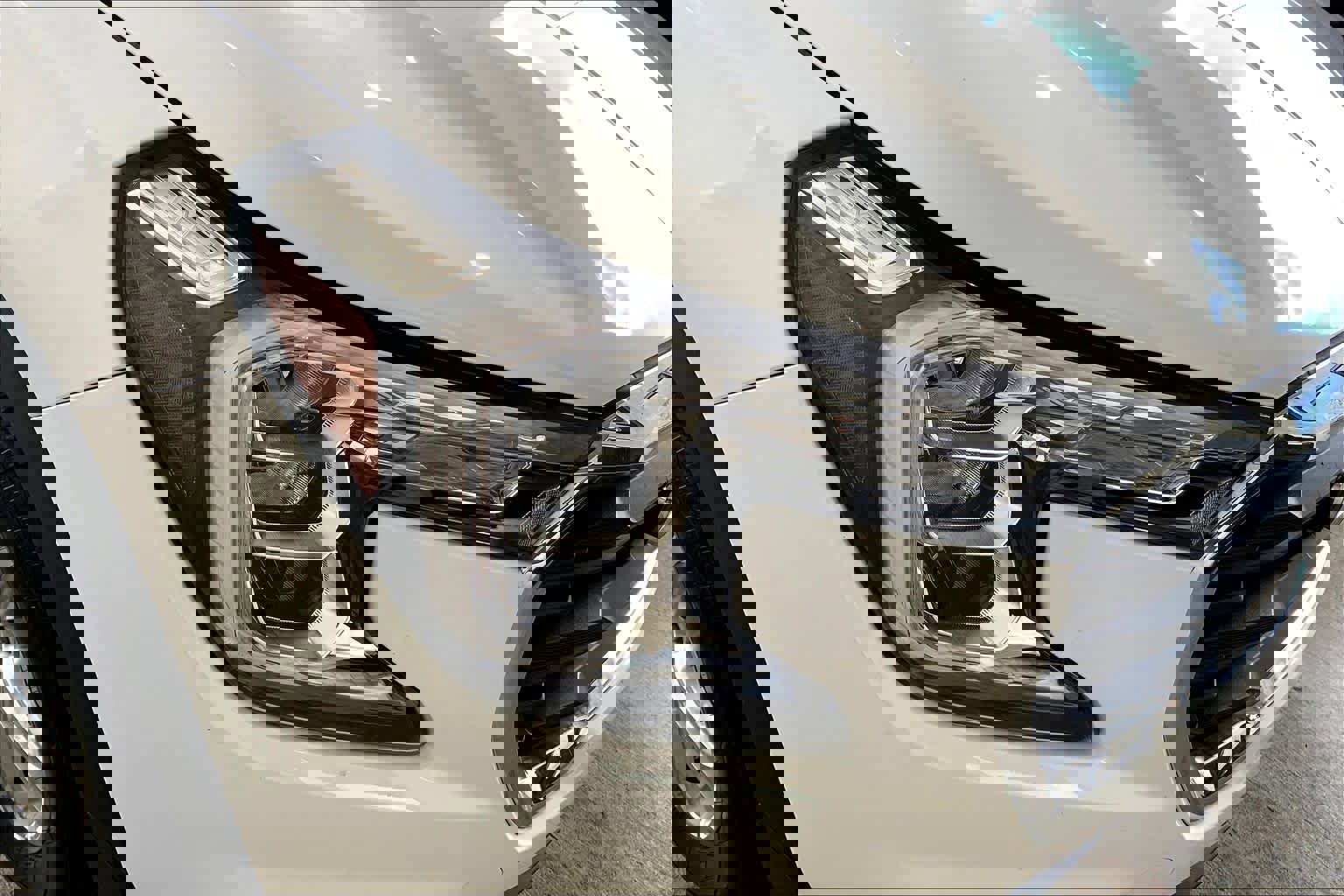 Used 2023 GMC Terrain SLE w/ Driver Convenience Package image 25