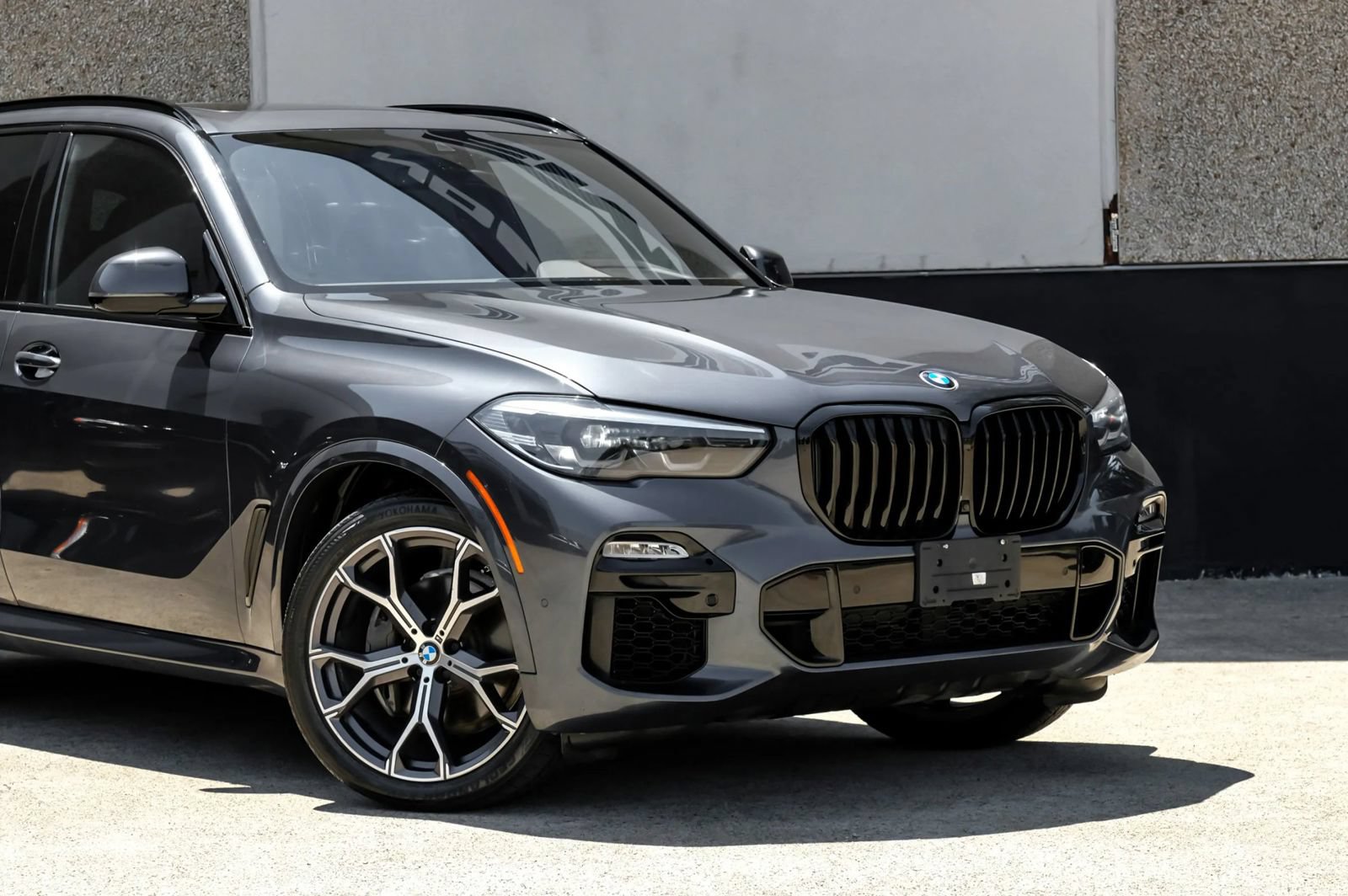 Used 2020 BMW X5 xDrive40i w/ M Sport Package AWD/4WD image 8