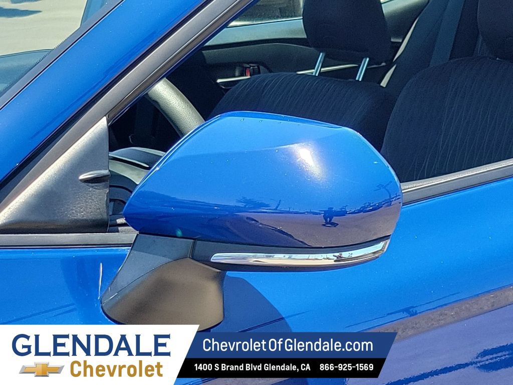 Used 2025 Toyota Camry LE FWD image 19
