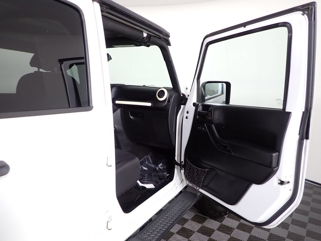 Used 2015 Jeep Wrangler Unlimited Sport w/ Quick Order Package 24S AWD/4WD image 31