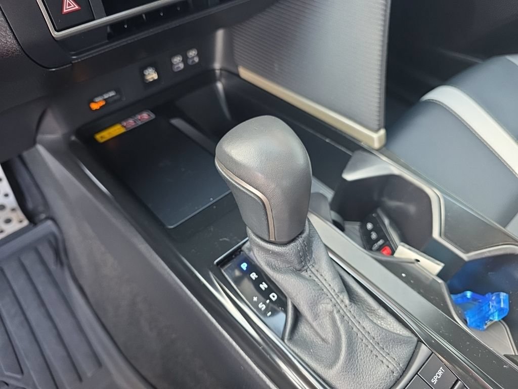 Certified 2025 Toyota Camry SE FWD image 21