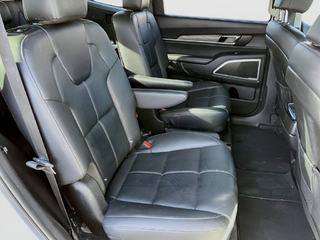 Used 2022 Kia Telluride EX w/ EX Premium Package FWD image 29