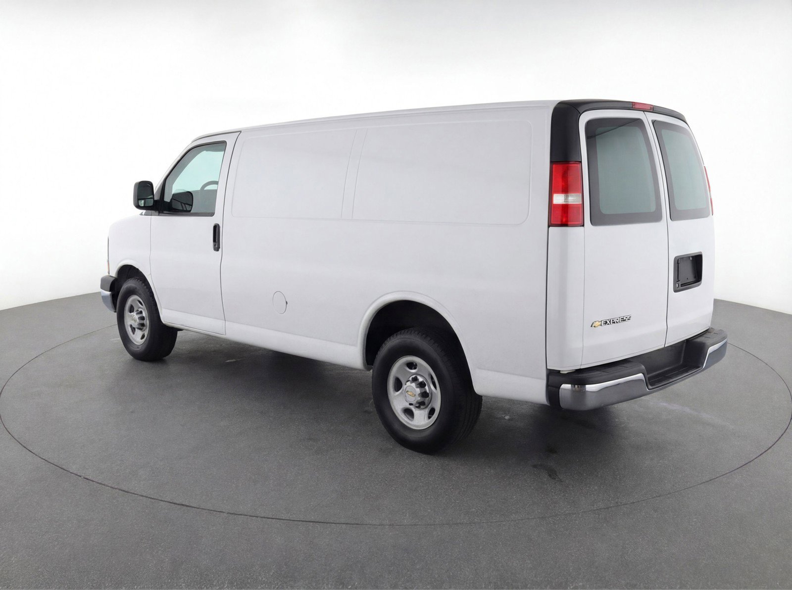 Used 2025 Chevrolet Express 3500 LT w/ LT Preferred Equipment Group image 6