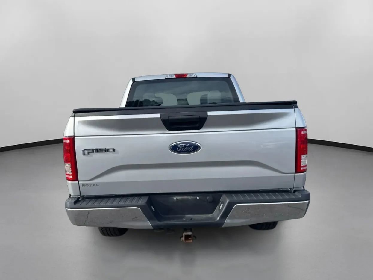 Used 2017 Ford F150 XLT image 7