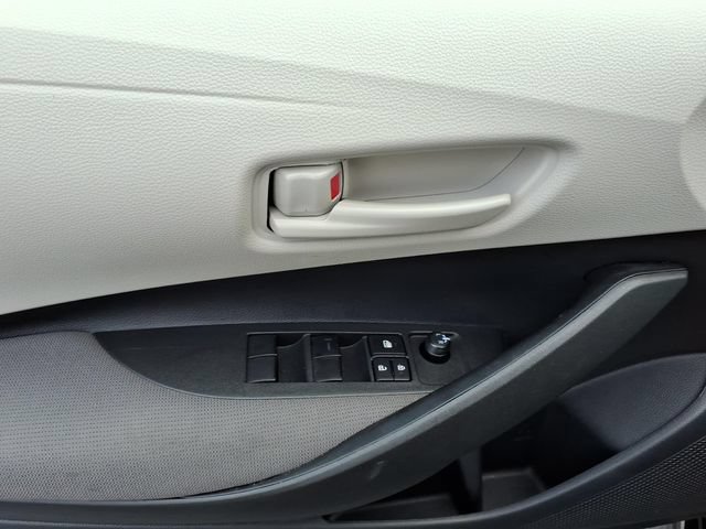 Used 2026 Toyota Corolla LE w/ LE Premium Package FWD image 8