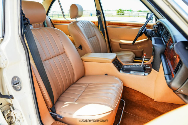 Used 1987 Jaguar XJ6 image 29
