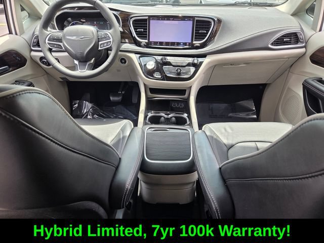 Used 2023 Chrysler Pacifica Limited FWD image 14