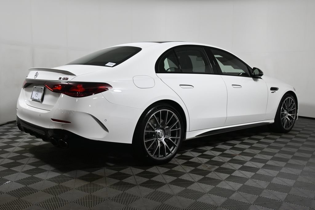 New 2026 Mercedes-Benz E 53 AMG e 4MATIC Sedan image 7