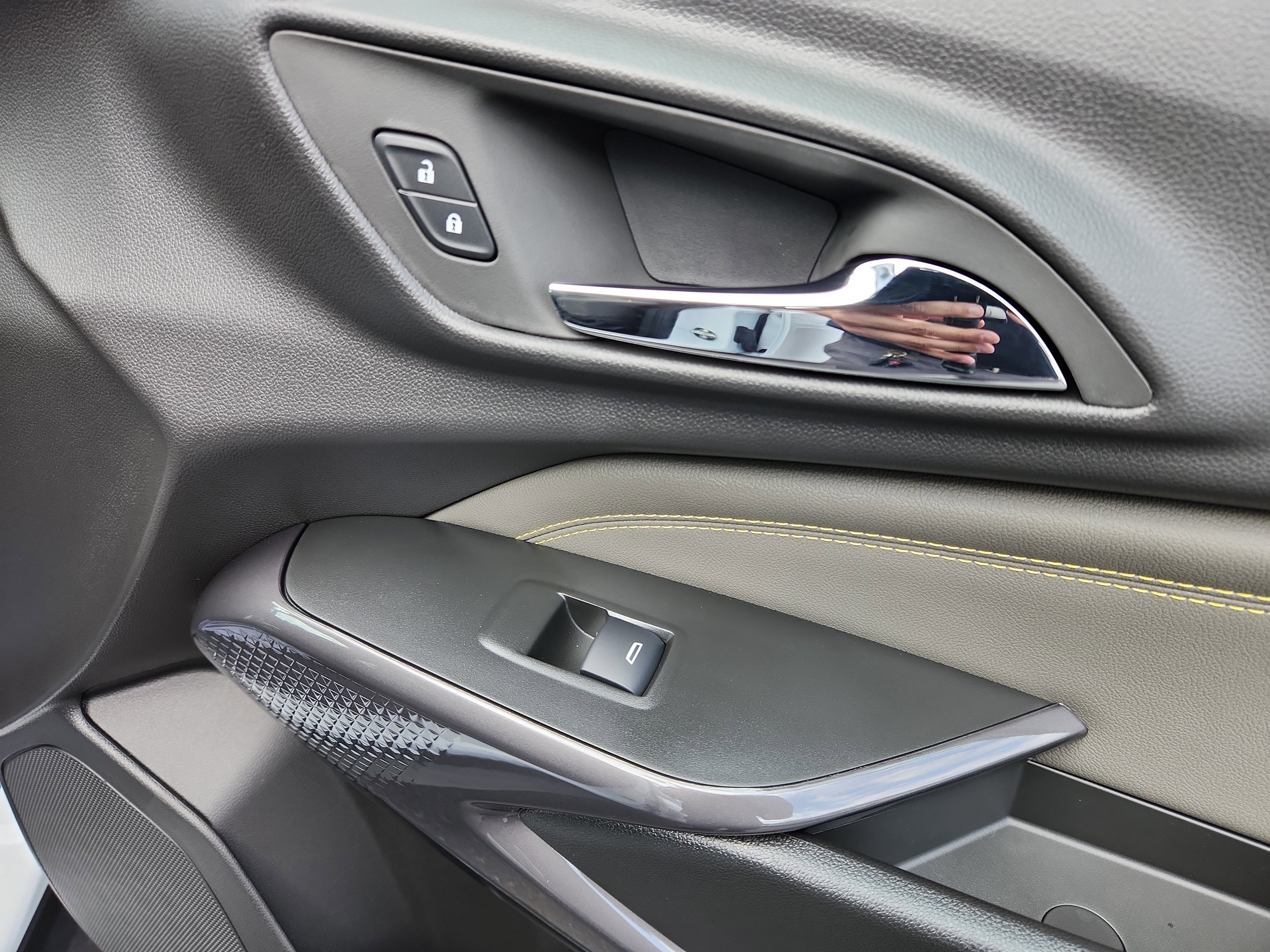 New 2026 Chevrolet Trax ACTIV w/ Driver Confidence Package FWD image 25