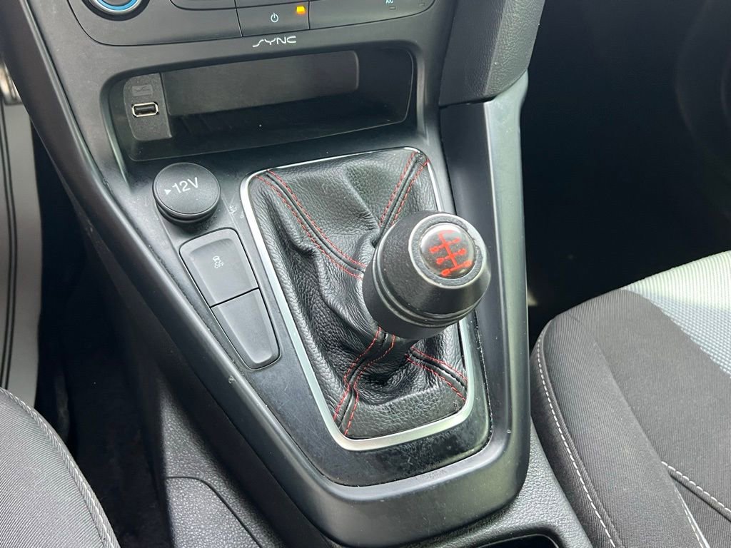 Used 2018 Ford Focus ST image 34