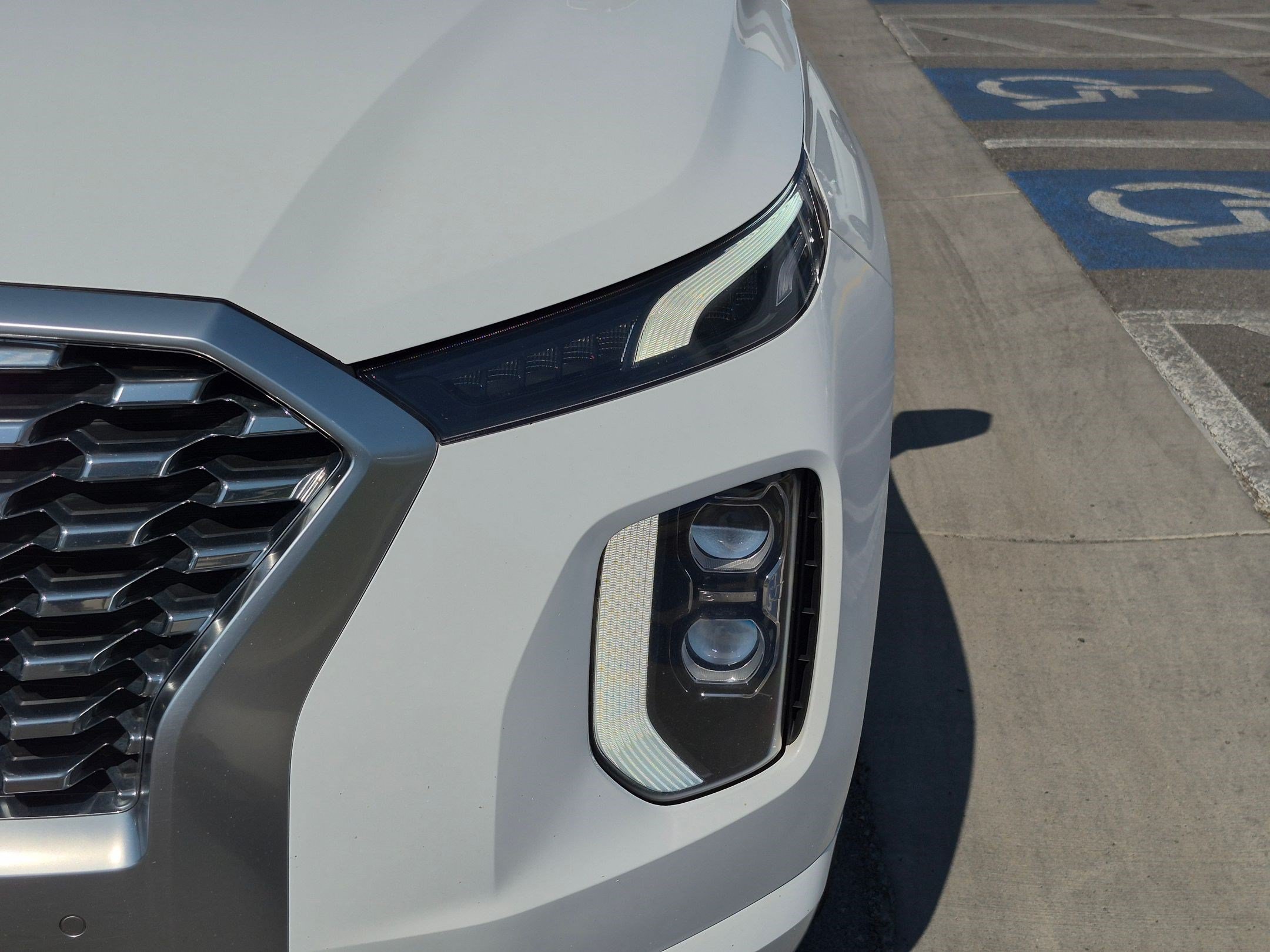 Used 2022 Hyundai Palisade Limited AWD/4WD image 12