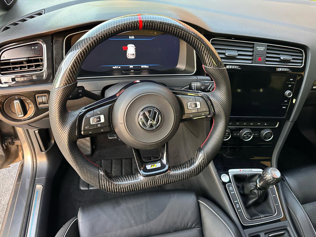 Used 2019 Volkswagen Golf R 4-Door AWD/4WD image 26