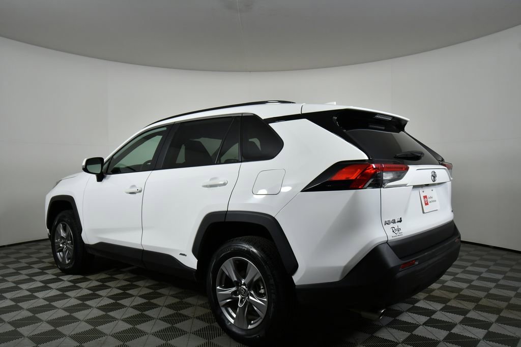 Used 2025 Toyota RAV4 XLE image 14