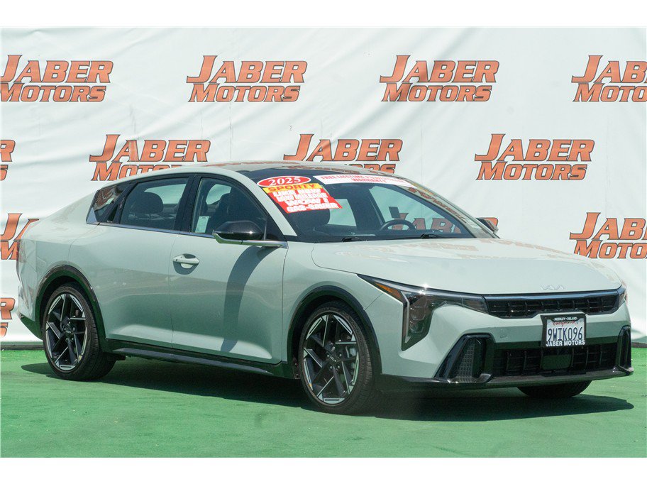 Used 2025 Kia K4 GT-Line w/ GT-Line Sunroof Package FWD image 1