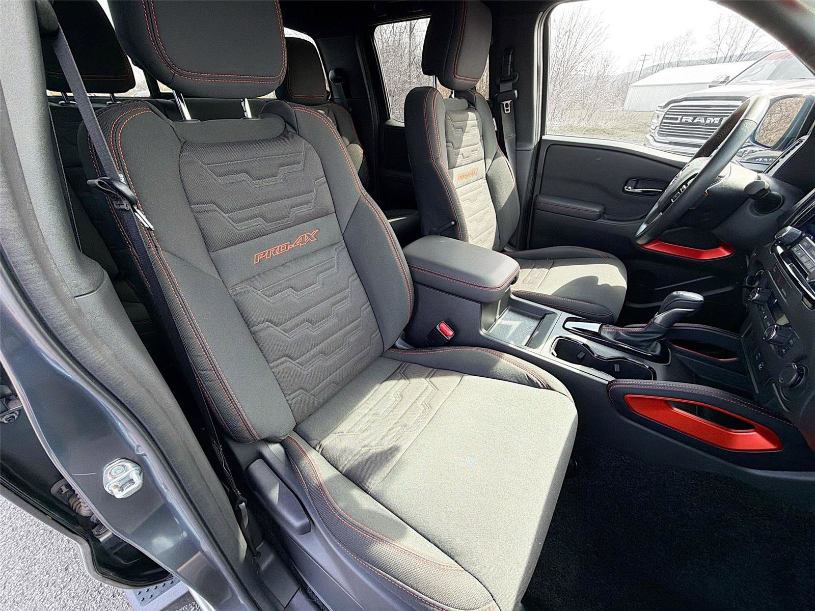 Used 2024 Nissan Frontier PRO-4X w/ Off-Road Protection Package image 27