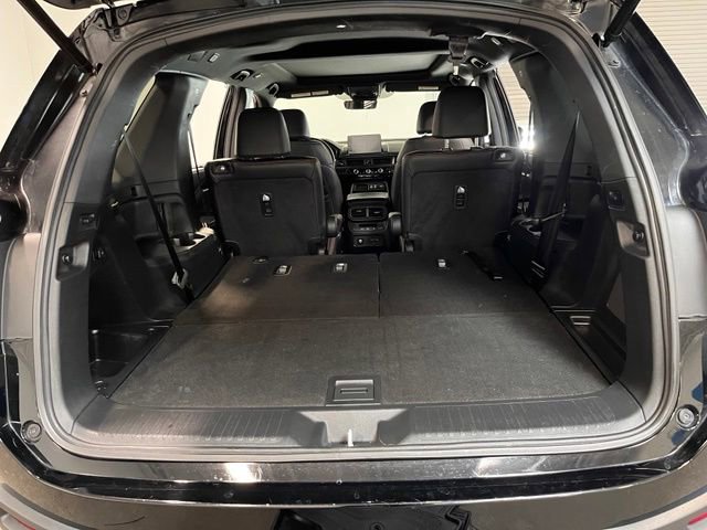 Used 2023 Honda Pilot TrailSport image 16