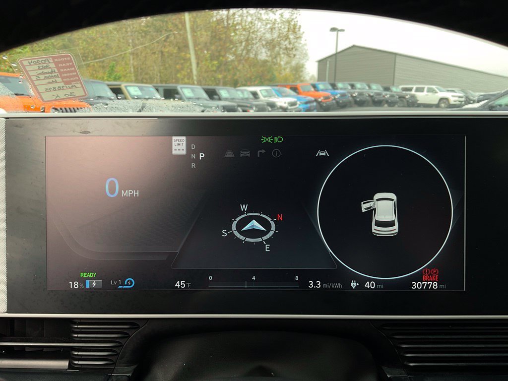 Used 2023 Hyundai Ioniq 5 SE AWD/4WD image 14