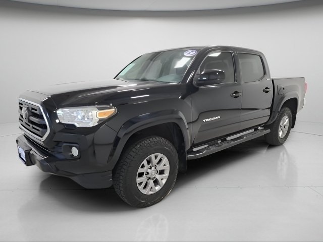 Used 2019 Toyota Tacoma SR5 AWD/4WD image 3