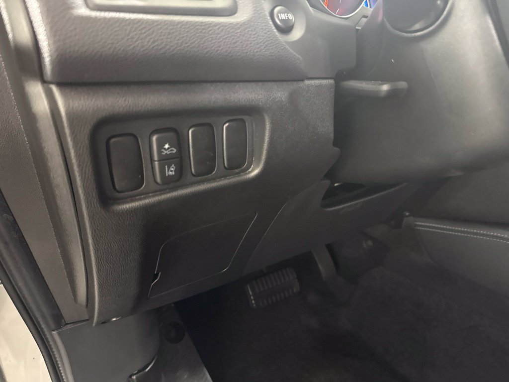 Used 2025 Mitsubishi Outlander Sport AWD image 20