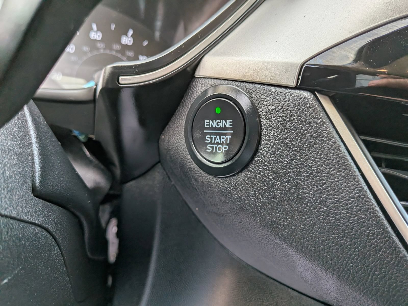 Used 2020 Ford Escape SE FWD image 50