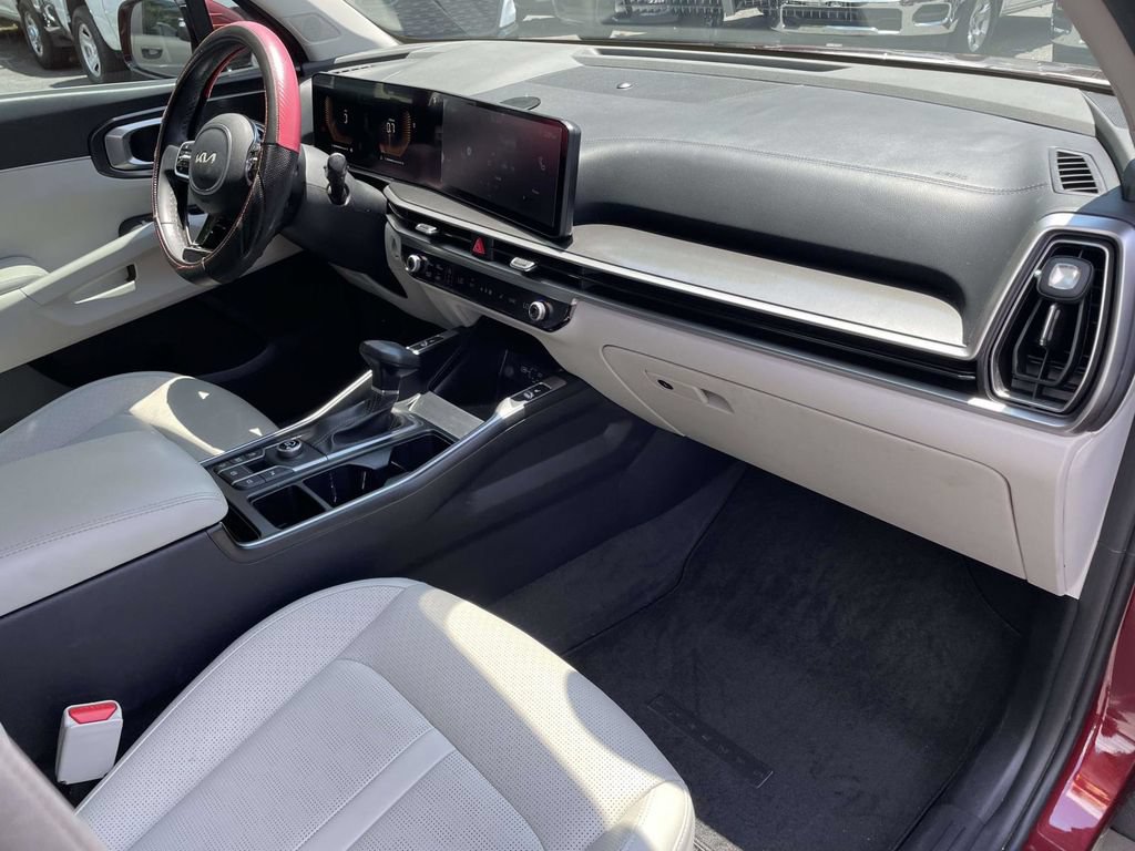 Used 2025 Kia Sorento S w/ Panoramic Sunroof Package FWD image 14