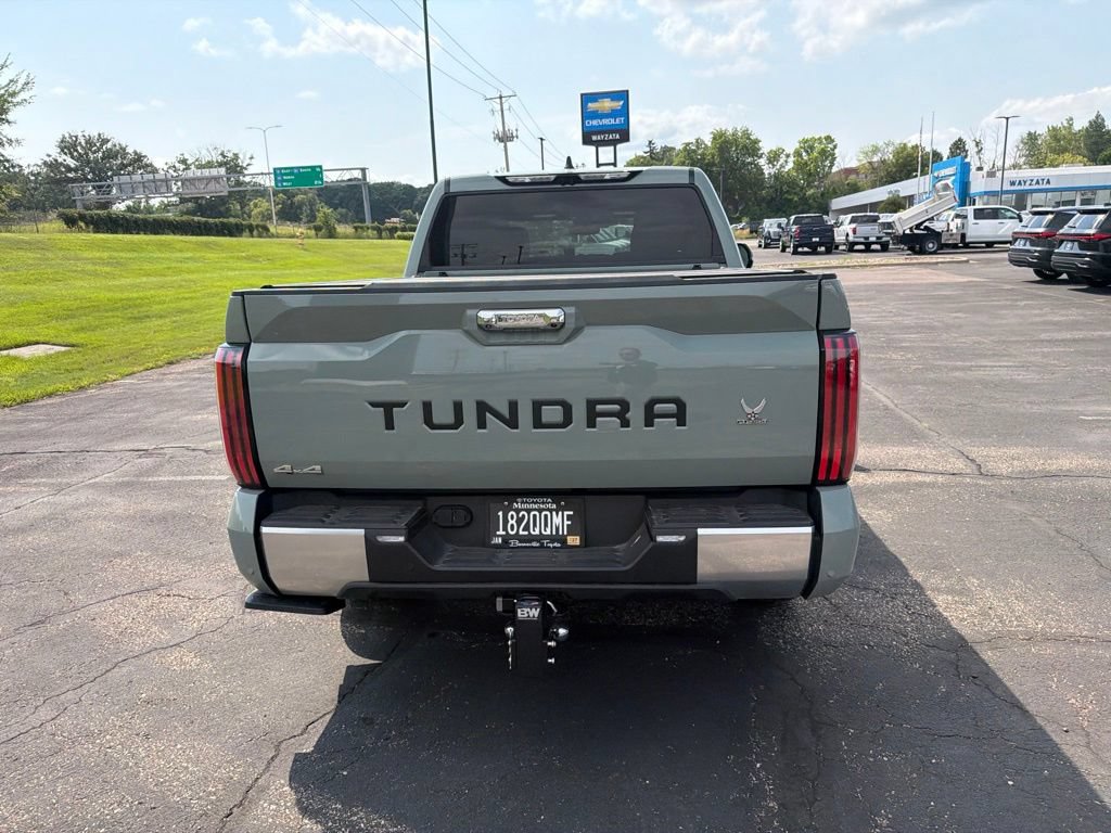 Used 2025 Toyota Tundra Limited AWD/4WD image 35