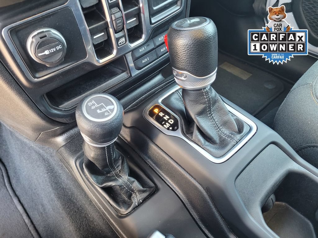 Used 2024 Jeep Wrangler Unlimited Sahara AWD/4WD image 23