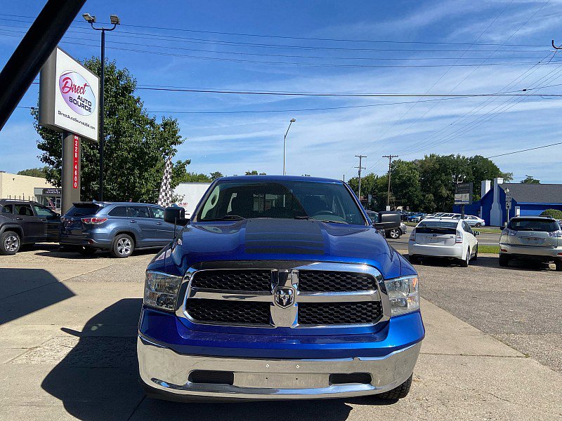 Used 2017 RAM 1500 Classic SLT image 3