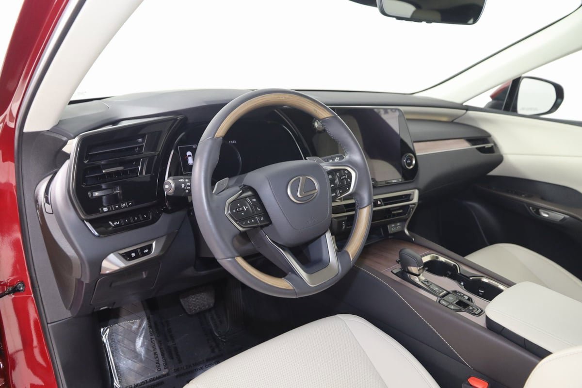 Used 2023 Lexus RX 350 Premium w/ Accessory Package (Z1) AWD/4WD image 31