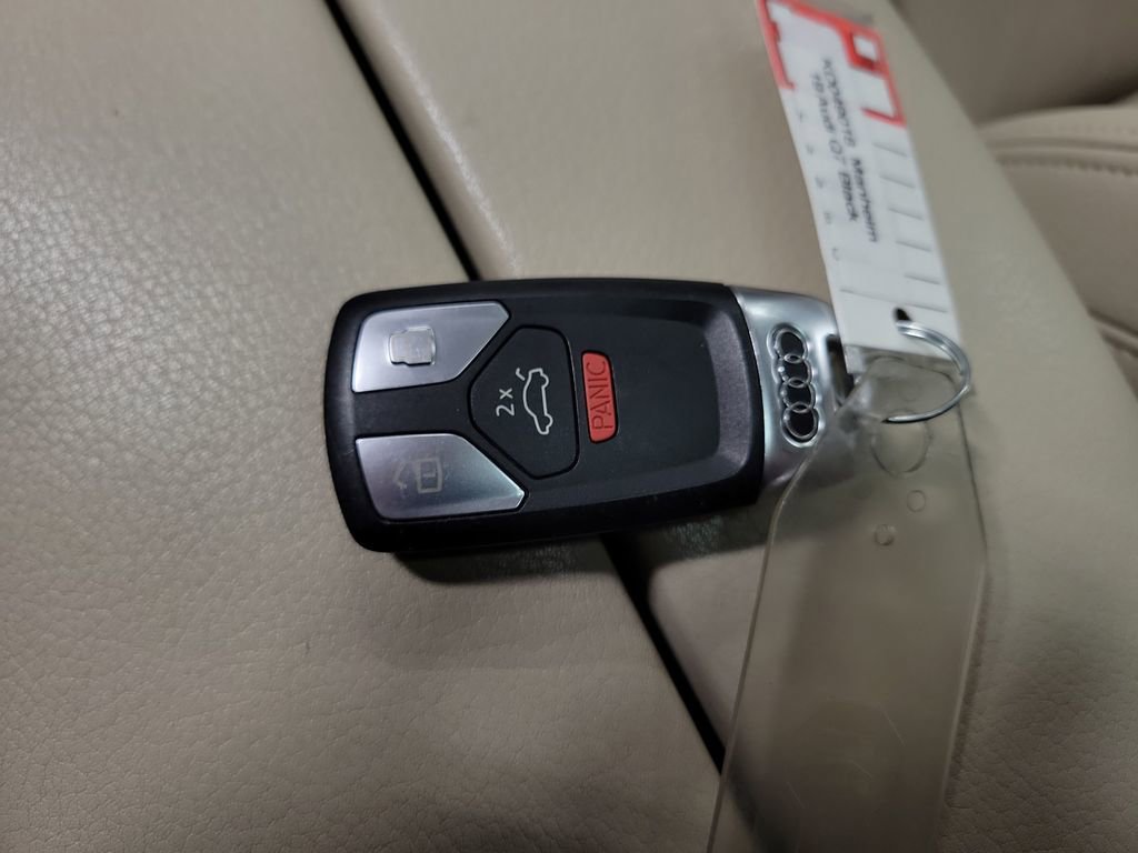 Used 2019 Audi Q7 2.0T Premium w/ Cold Weather Package image 18