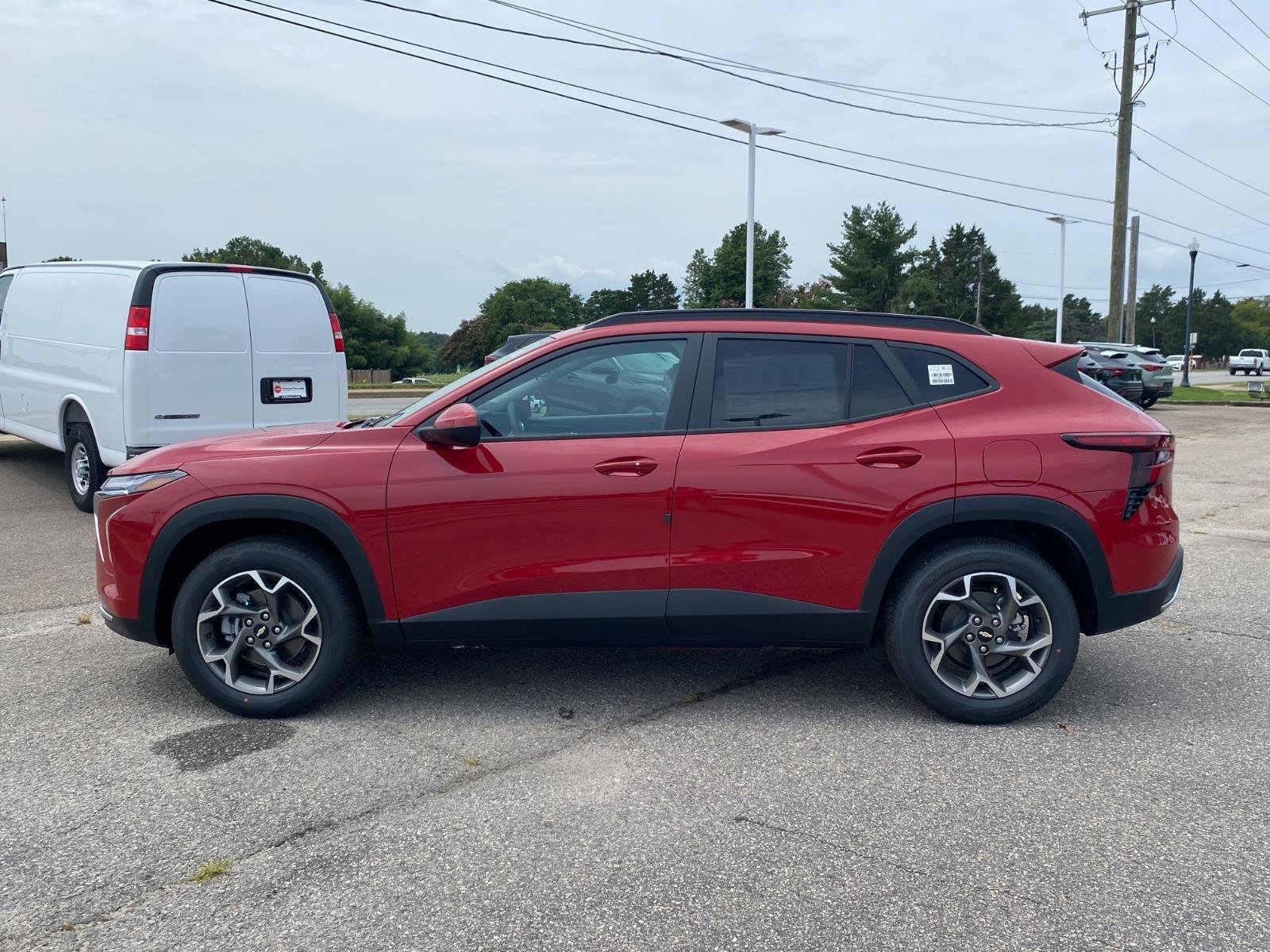 New 2026 Chevrolet Trax LT w/ Driver Confidence Package FWD image 3
