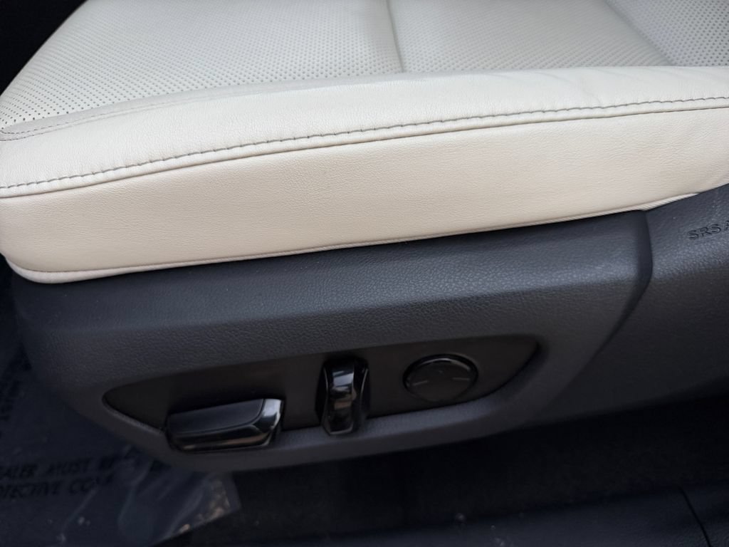 Used 2023 Lexus RX 350 Premium w/ Accessory Package AWD/4WD image 15