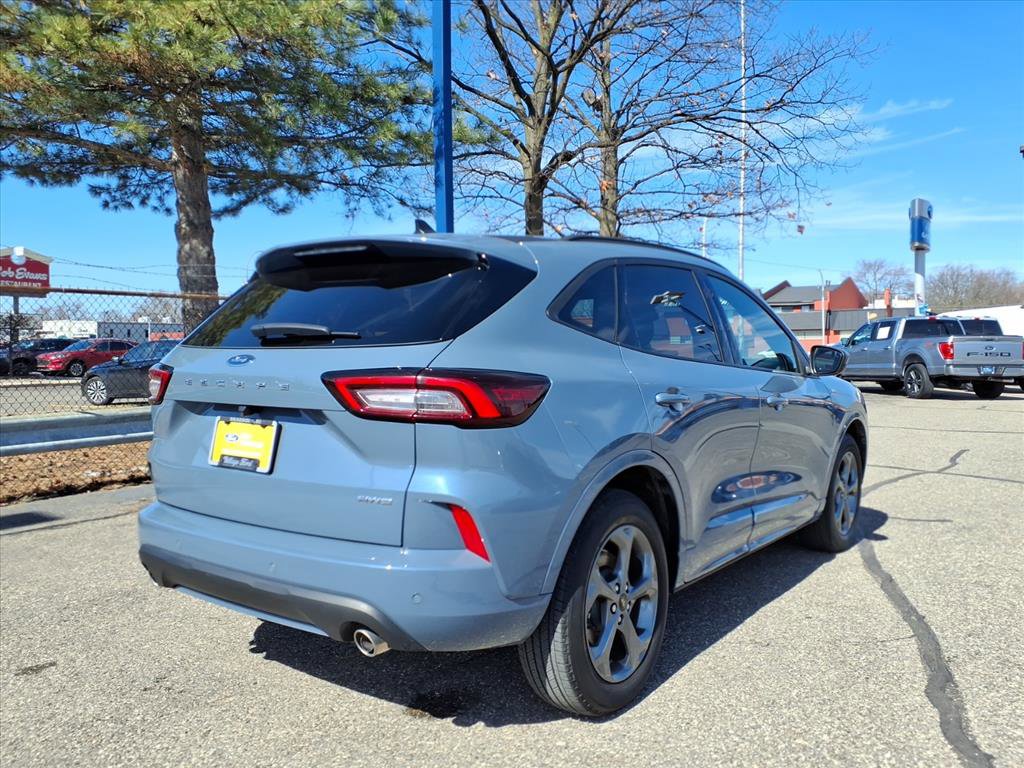 Certified 2024 Ford Escape ST-Line Select w/ Tech Pack #1 image 6