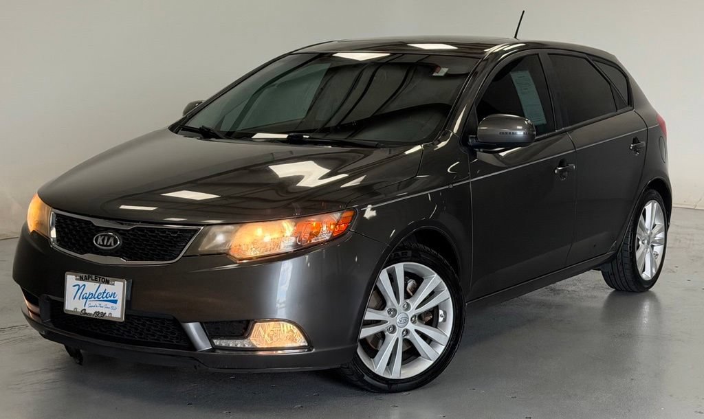 Used 2013 Kia Forte SX w/ Leather Pkg FWD image 1