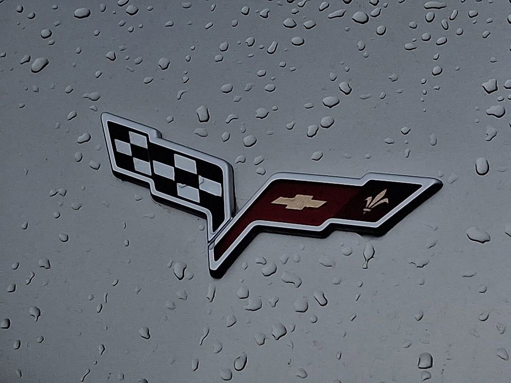 Used 2005 Chevrolet Corvette Coupe w/ Preferred Equipment Group image 23