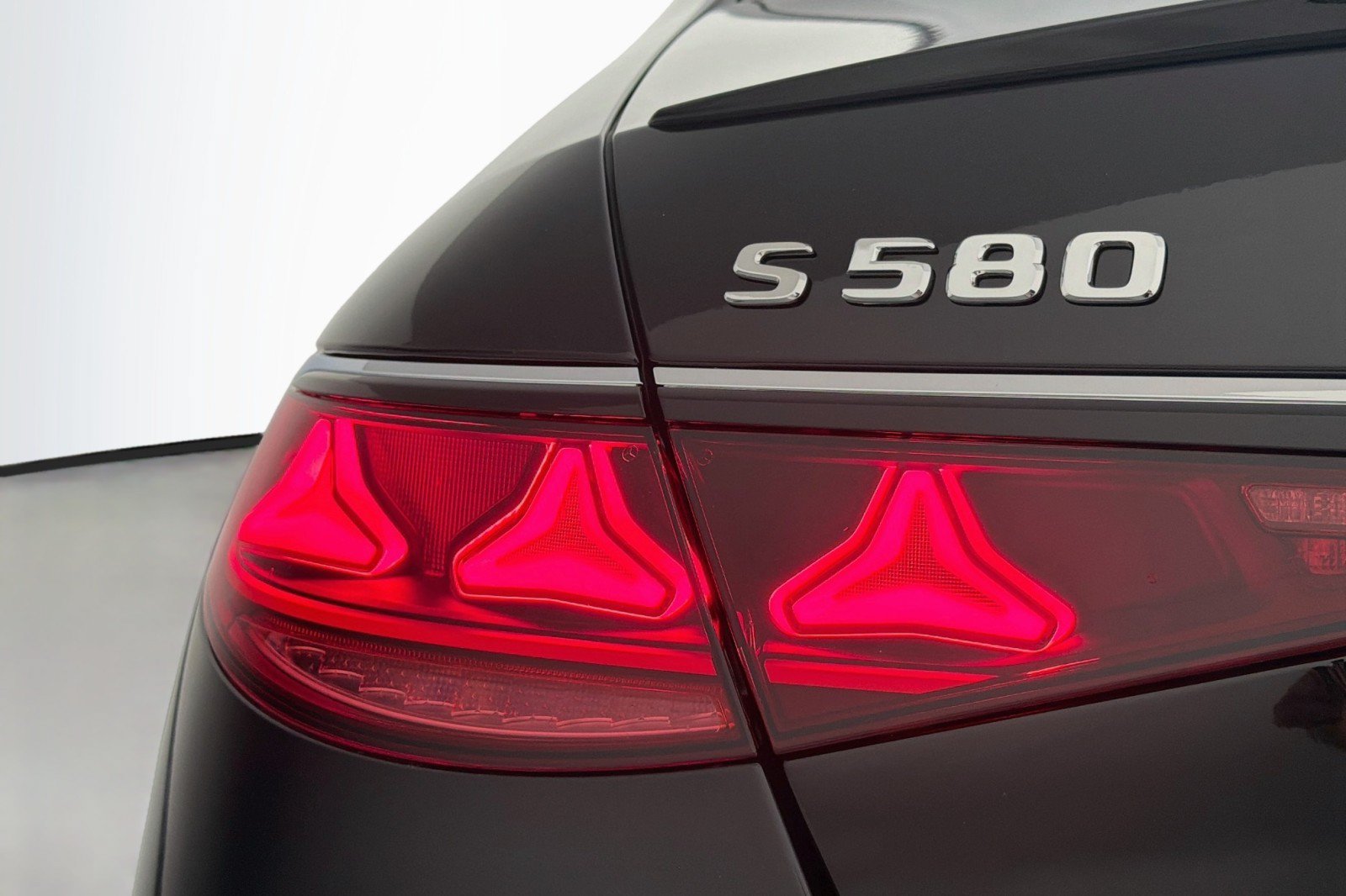 New 2027 Mercedes-Benz S 580 4MATIC Sedan image 17