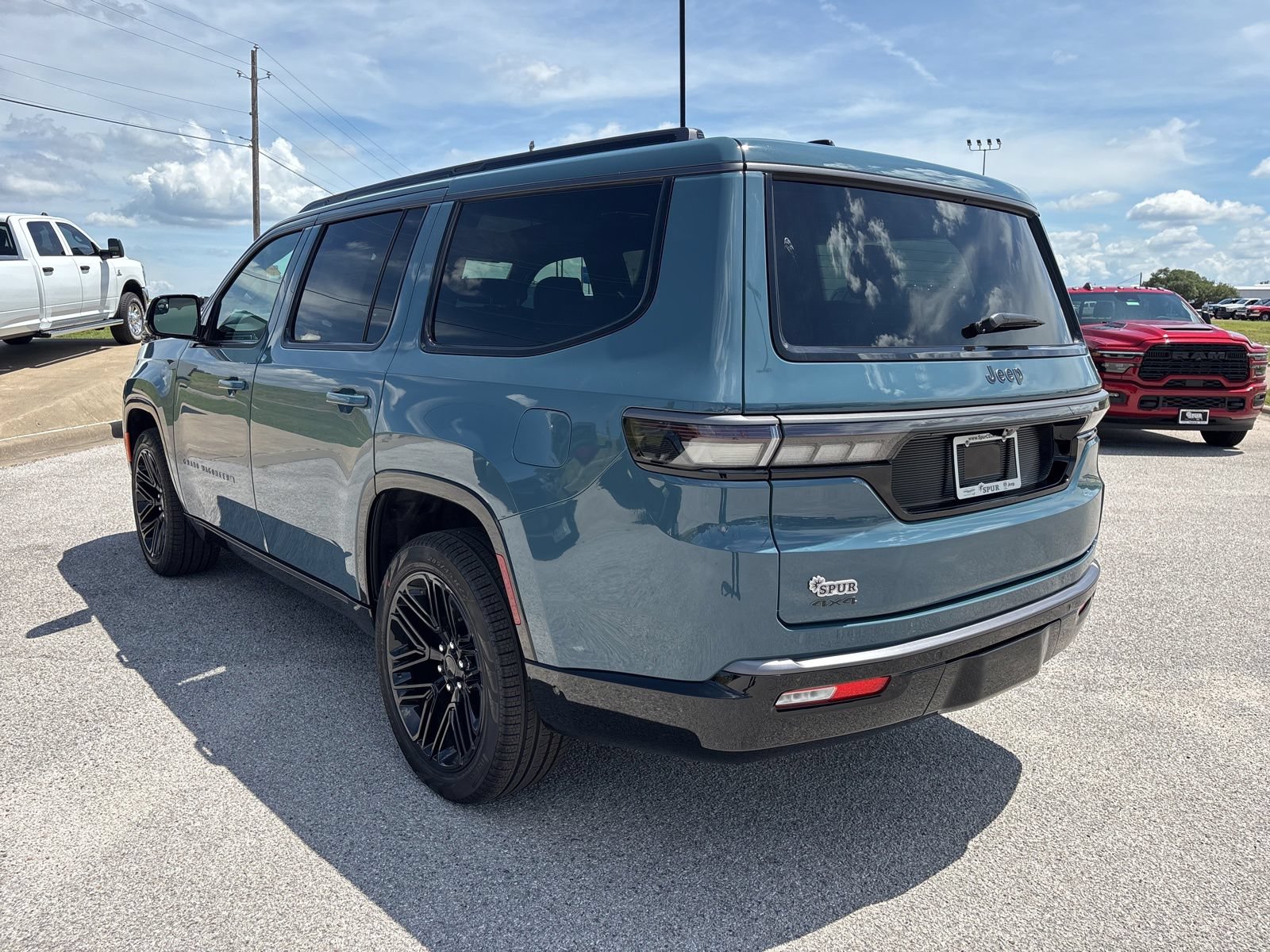 New 2026 Jeep Grand Wagoneer Limited AWD/4WD image 4