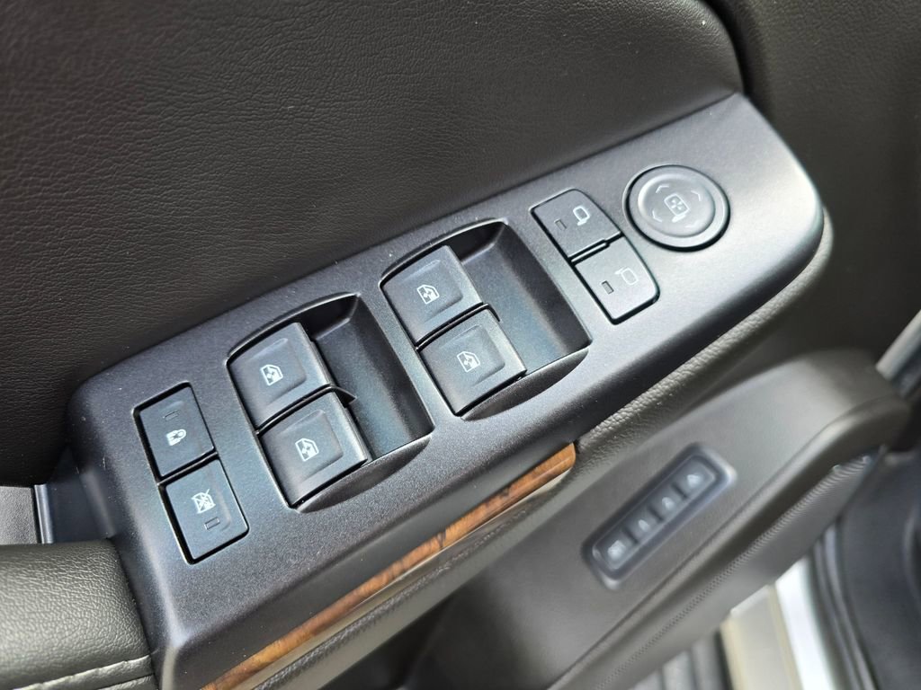 Used 2017 Chevrolet Tahoe LT AWD/4WD image 25