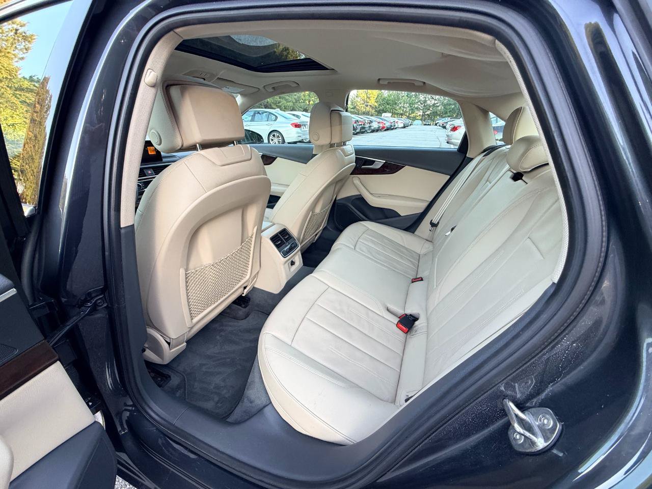 Used 2019 Audi A4 2.0T Premium FWD image 10