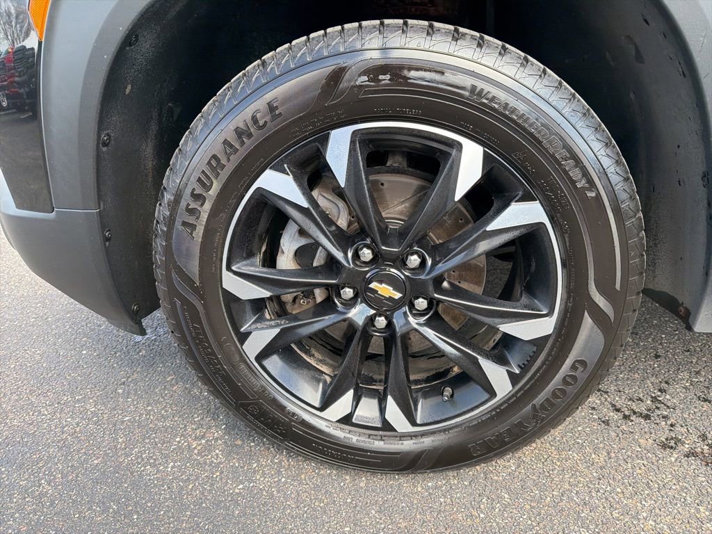 Used 2021 Chevrolet TrailBlazer LT w/ Convenience Package AWD/4WD image 9