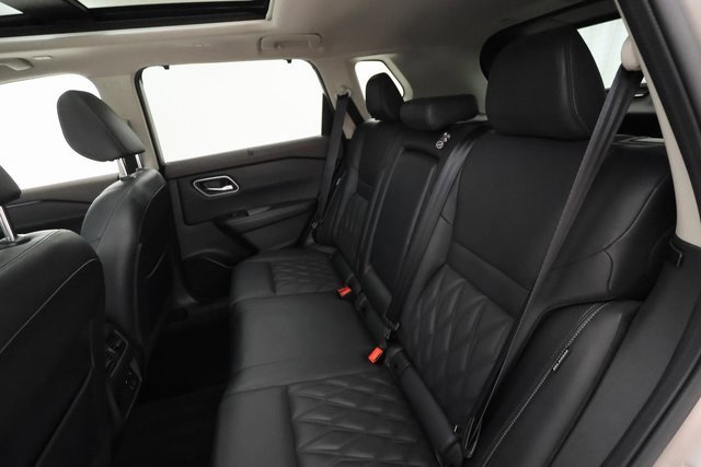 Used 2022 Nissan Rogue Platinum w/ Head-Up Display Package image 20