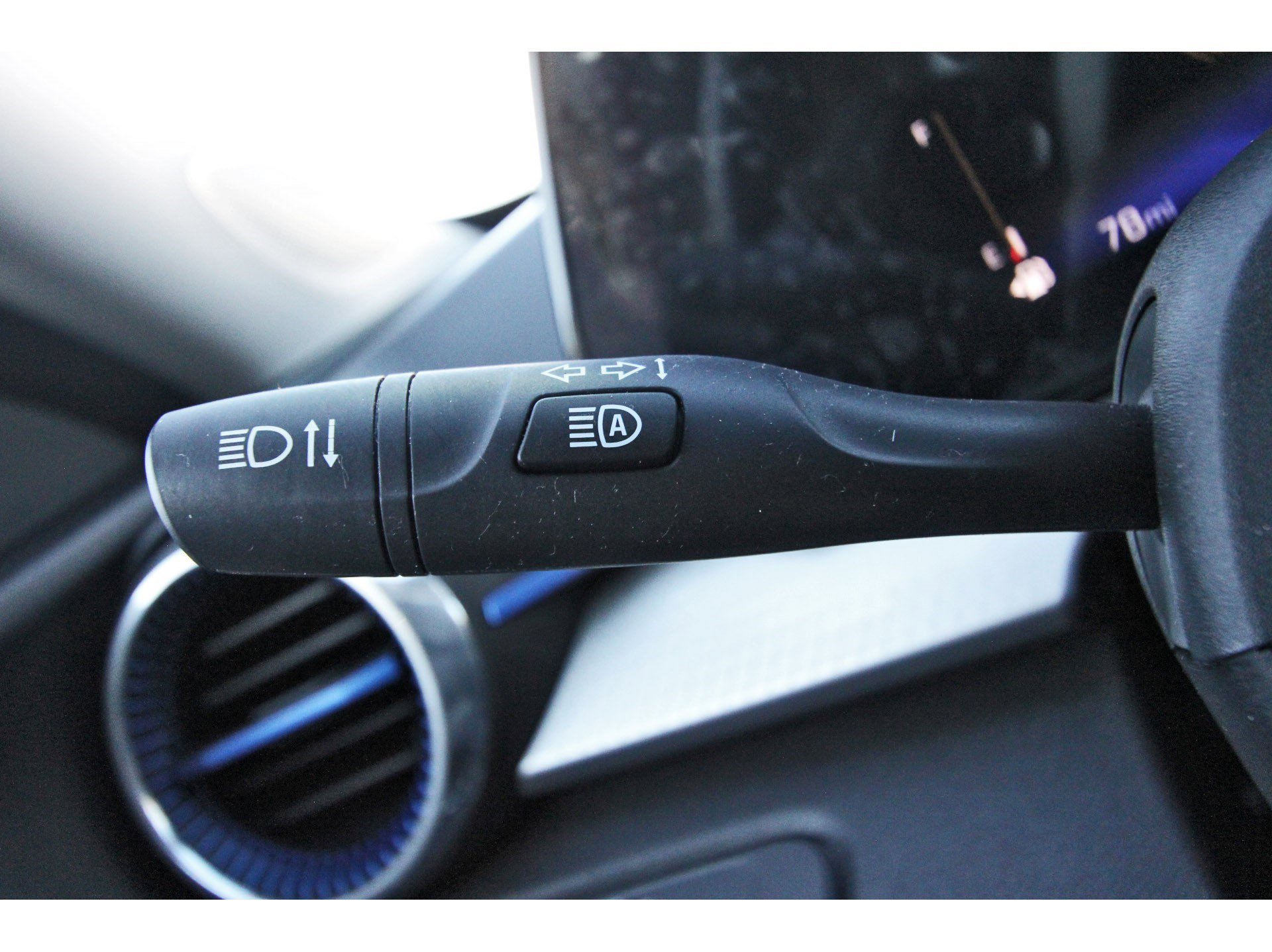 Used 2024 Chevrolet Trax LT w/ Driver Confidence Package image 19