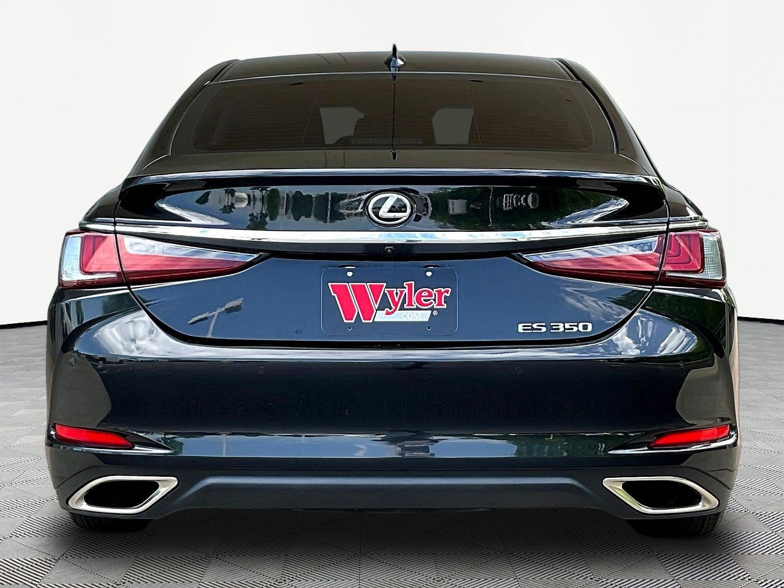 Used 2024 Lexus ES 350 w/ Premium Package FWD image 5