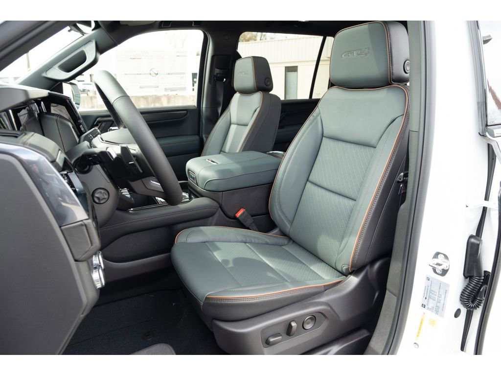 New 2026 GMC Yukon XL AT4 w/ AT4 Premium Package image 11